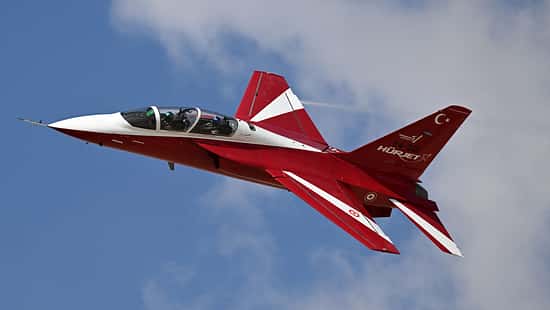TAI Hürjet im Flug