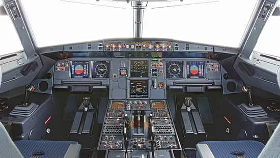 Cockpit-Ansicht eines Airbus A320