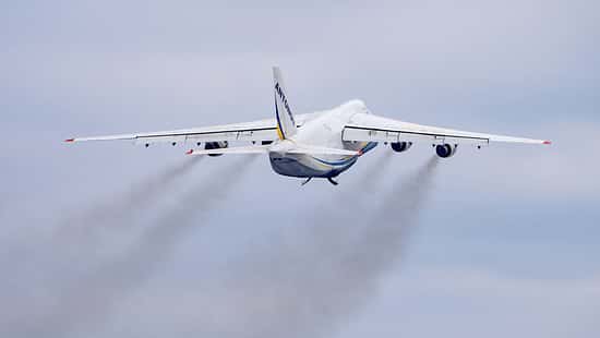 Antonow An-124 von Antonov Airlines in Aktion. 