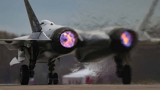 Eine russische Su-57 vor dem Start.