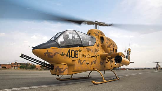 Eine iranische AH-1J in Kermanshah im aktuellen Pixel-Tarnanstrich