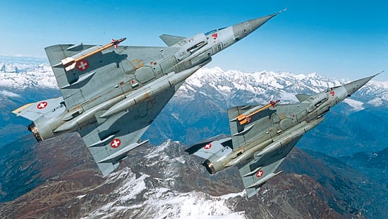 Zwie Dassault Mirage IIIS mit Canards der schweizer Luftwaffe