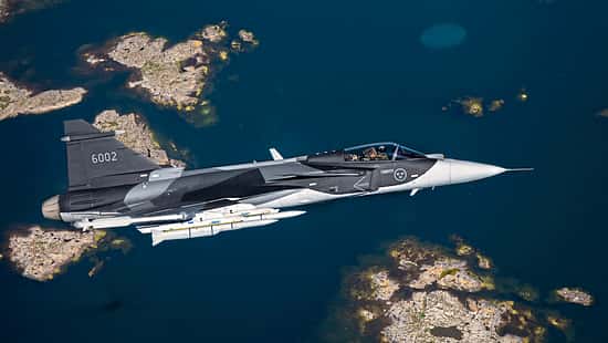 Eine Saab Gripen E im Flug 