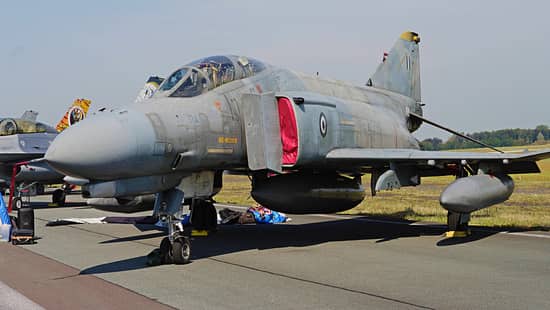McDonnell Douglas F?4 Phantom II der türkischen und griechischen Luftwaffe standen in Florennes ganz nah beieinander.