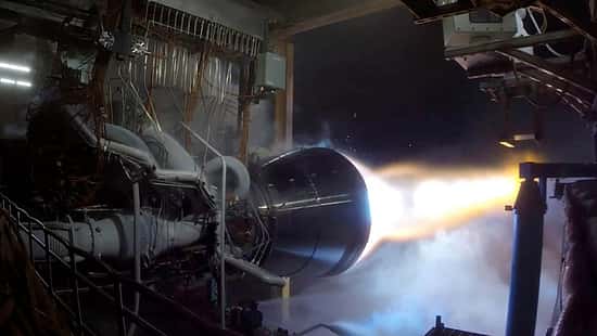 Schwerlastrakete New Glenn von Blue Origin