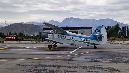 Antonov An-2P der Humo Air beim Sonderflug zwischen Fergana und der usbekischen Exklave So’x