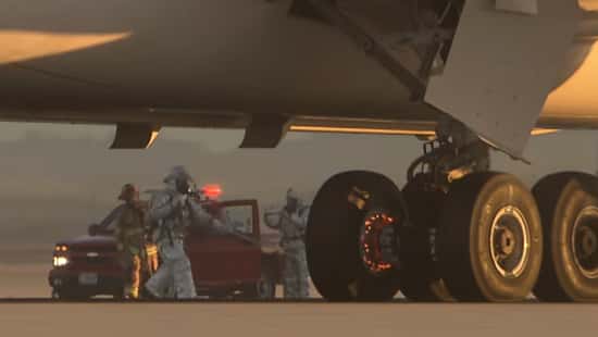 Dreamliner überrollt Startbahn vor dem Abheben