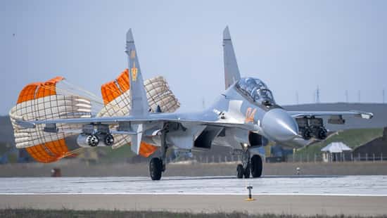 Suchoi Su-30SM, Sukhoi, Kasachstan, Kazakh Air Force, Parachute, Fallschirm