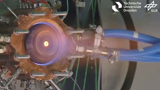 Rotating Detonation Rocket Engine