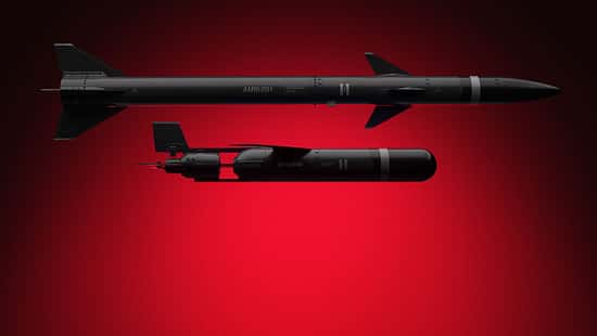 Helsing Flugkörper AD-1 und AD-2 vor rotem Hintergrund