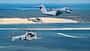 Airbus A400M Atlas F-RBAW mit zwei ausgefahrenen Tankschläuchen für zwei Airbus Helicopter H225M Caracal 