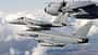 Eurofighter im Flug mit F-15 Eagle aus Japan und A400M
