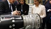 Verteidigungsministerinnen im Triebwerkswerk von Safran