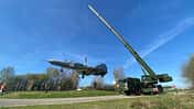 F-4F Phantom in Neuburg wird zur Wilhelm Frankl Kaserne transportiert.