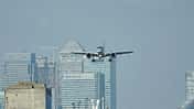 Die Embraer E190-E2 ist nun für Steilanflüge wie in London City zugelassen. 