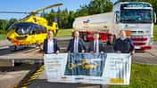 Die ADAC Luftrettung testet in Kooperation mit Safran, Airbus und TotalEnergies die Verwendung von Bio-Kerosin in Hubschraubertriebwerken.