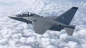 Leonardo M-346 (bei der italienischen Luftwaffe als T-346A bezeichnet).
