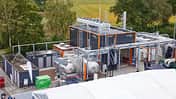 atmosfair hat Anfang Oktober 2021 im Emsland seine Power-to-Liquid-Flugkraftsoffanlage eingeweiht. 