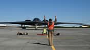Northrop Grumman B-2A der USAF in Keflavik.