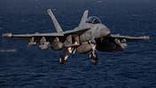 Growler landet auf USS Gerald Ford