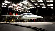 Hitzetest T-7A Red Hawk im Klimalabor
