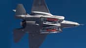 F-35 mit zwei B61-Bomben in Waffenschächten