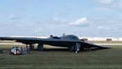 B-2 Spirit nach Unfall im Gras