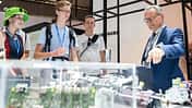 Interessierte beim Talent Hub auf der ILA.