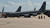 KC-135 Panne eingefahrenes Bugfahrwerk