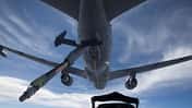 Boeing KC-46A Pegasus Tankausleger Aussicht aus zu betankendem Flugzeug