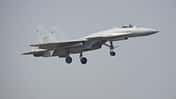 Neue Kampfjets aus China feiern Premiere.