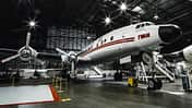 Lockheed Super Constellation TWA im Hangar
