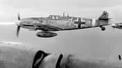 1943 im Mittelmeerraum operierende Bf 109 G-6 mit 300-l-Zusatztank der 7. Staffel des JG 27, 