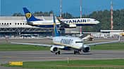 Zwei Boeing 737 von Ryanair am Flughafen Mailand-Malpensa
