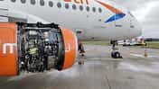 Superjet 100 mit abgerissener Triebwerksverkleidung