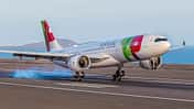 Ein Airbus A330-900 von TAP bei der Landung in Madeira