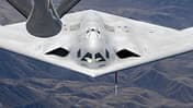 B-21, Raider, Stealth, Bomber, USA, Northrop Grumman Stealth-Bomber B-21 Raider bei der Luftbetankung