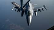 Die F-16-Kampfflugzeuge der US-Luftwaffe gehören zu den über 100 land- und seegestützten Flugzeugen, die das Projekt Freedom unterstützen.