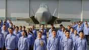 Chinas erste Shenyang J-35AE, ein Stealth-Kampfjet für den Exportmarkt. 