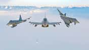 Drei Eurofighter im Formationsflug 
