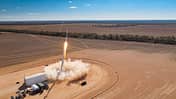 HyImpulse, SR75, Rakete, Raketenstart, Raumfahrt, Australien, Koonibba, Southern Launch, Erstflug, Testflug, New Space, Trägersystem, Startplatz, Raumfahrtindustrie, Hybridrakete SR75-Rakete von HyImpulse beim Start in Australien.