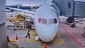 Boeing 787 von Lufthansa fällt in Frankfurt hart aufs Kinn.