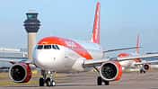 Ein Airbus A320neo von easyJet am Flughafen von Manchester