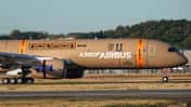 Airbus A350F - erster Prototyp rollend in Toulouse.