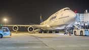 Boeing 747-8I D-ABYG von Lufthansa in Indien.