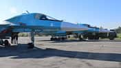 Neue Suchoi Su-34 für Russland starten in Nowosibirsk.